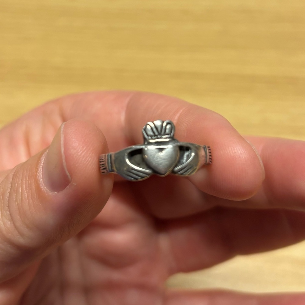 Pewter Claddagh Ring Size 10 - Picture 4 of 4